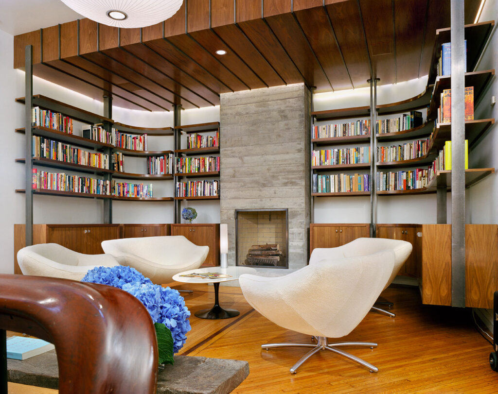Greenwhich Village townhouse library picture